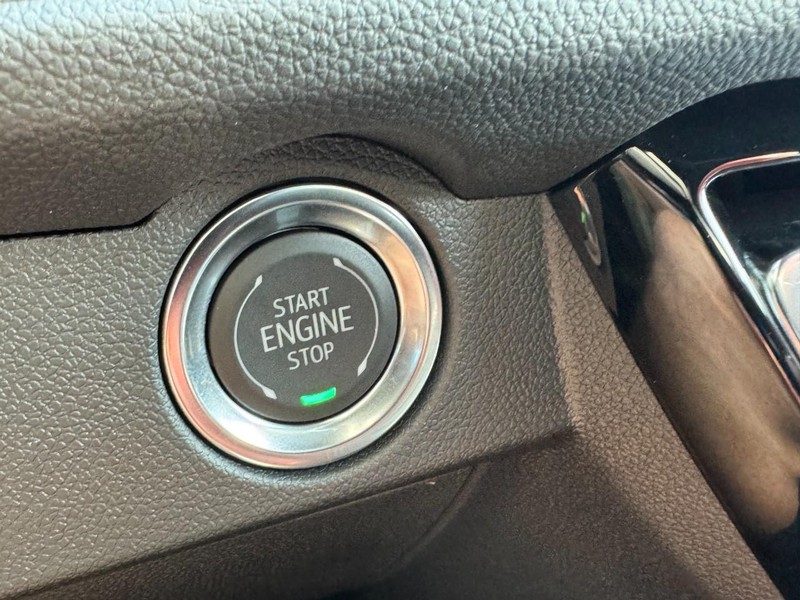 Chevrolet Traverse Vehicle Image 18