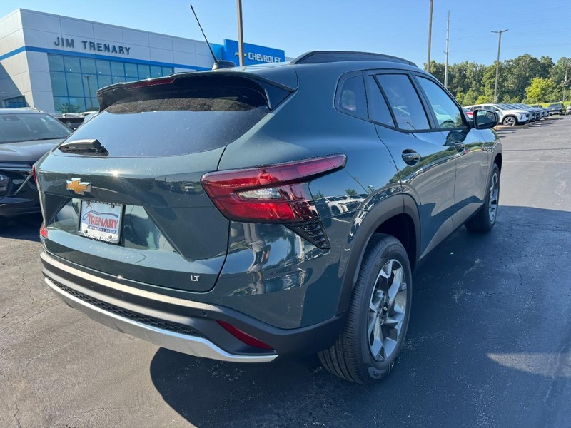 Chevrolet Trax Vehicle Image 03