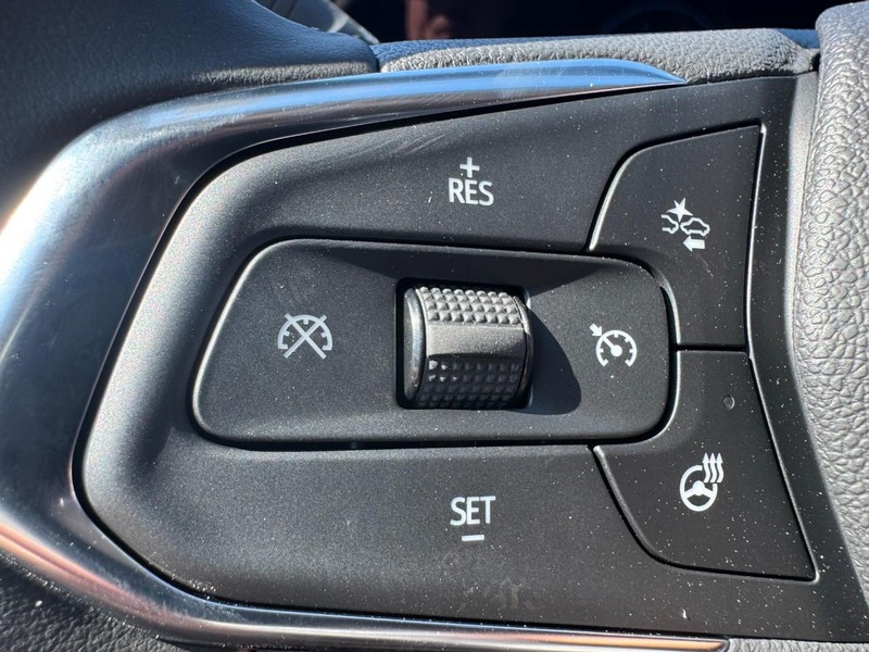 Chevrolet Trax Vehicle Image 11