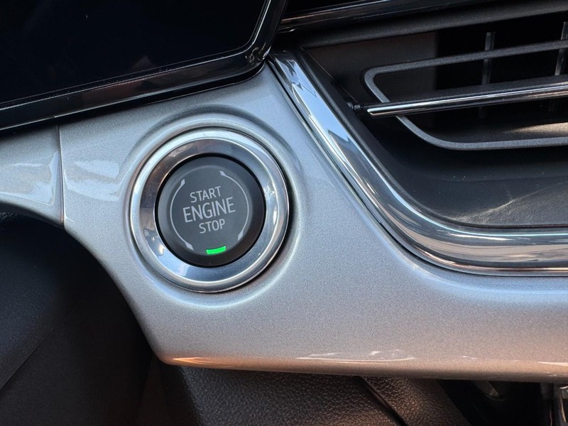 Chevrolet Trax Vehicle Image 16