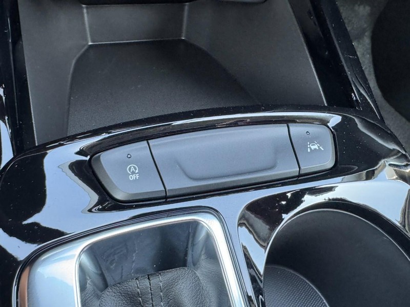 Chevrolet Trax Vehicle Image 12