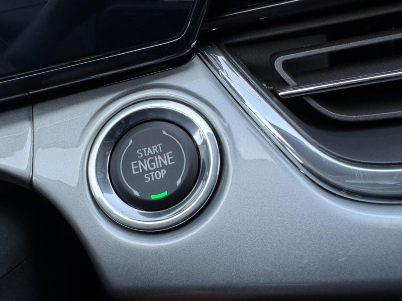 Chevrolet Trax Vehicle Image 16