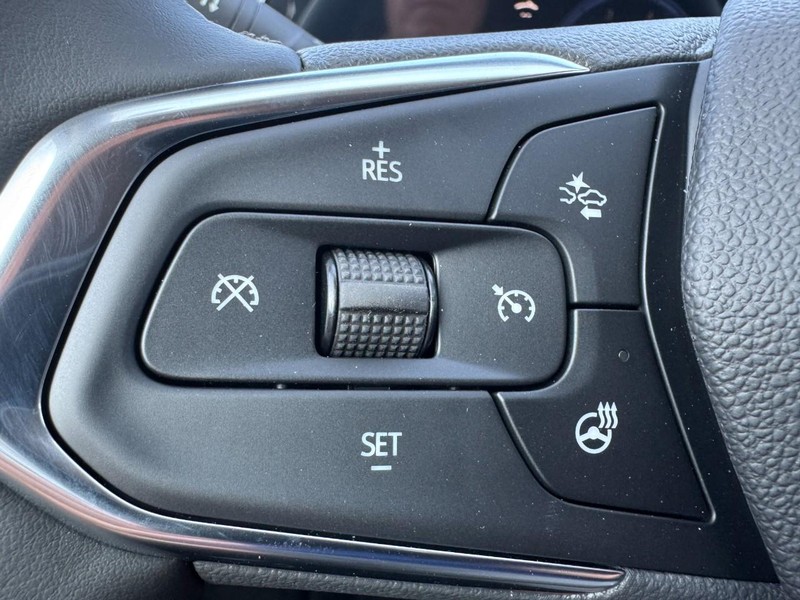 Chevrolet Trax Vehicle Image 11