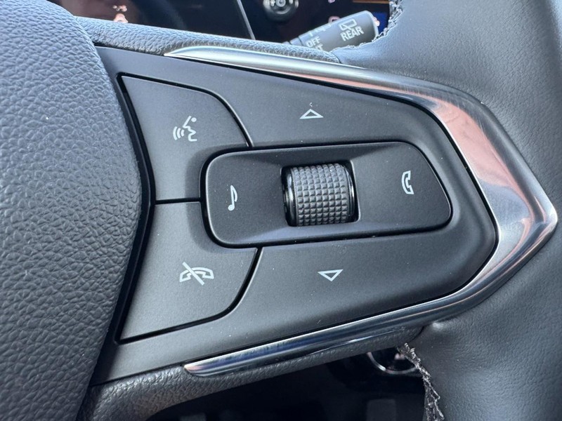 Chevrolet Trax Vehicle Image 12