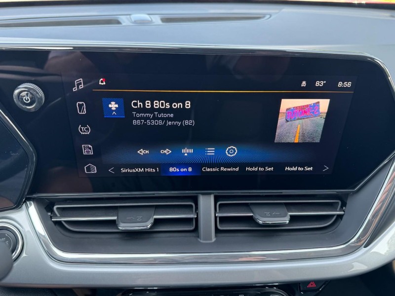 Chevrolet Trax Vehicle Image 14