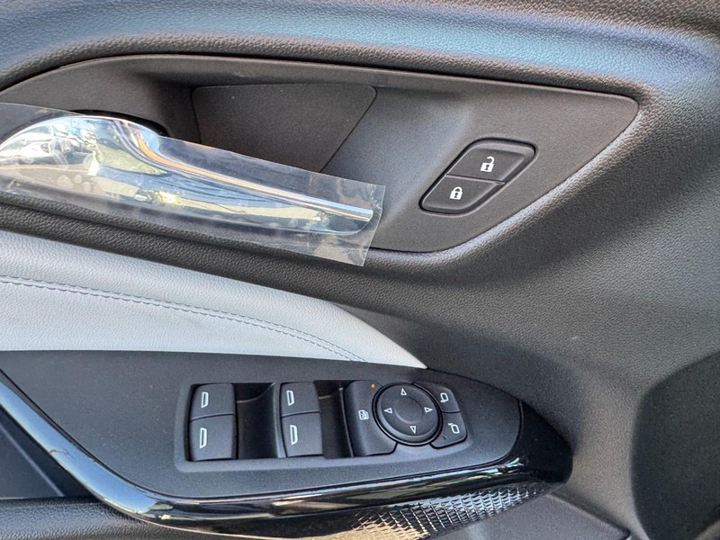 Chevrolet Trax Vehicle Image 08