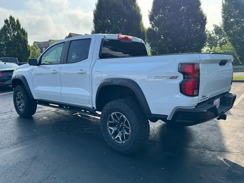 Chevrolet Colorado Vehicle Image 05