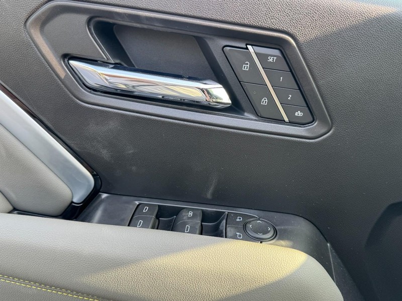 Chevrolet Colorado Vehicle Image 12