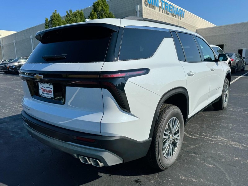 Chevrolet Traverse Vehicle Image 03