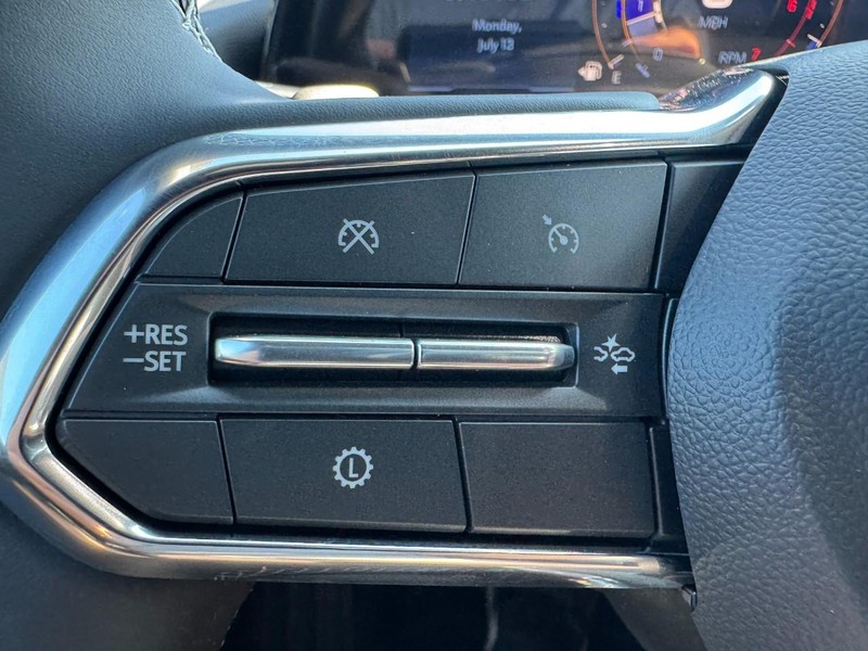 Chevrolet Traverse Vehicle Image 12