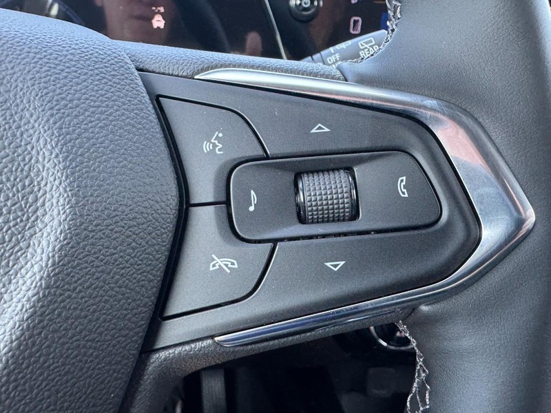 Chevrolet Trax Vehicle Image 12