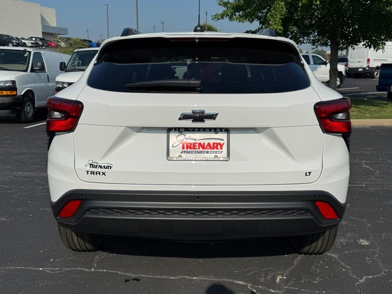 Chevrolet Trax Vehicle Image 04