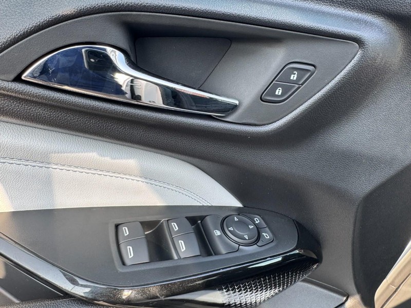 Chevrolet Trax Vehicle Image 10