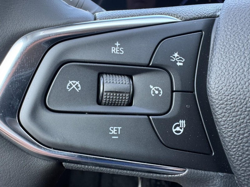 Chevrolet Trax Vehicle Image 11