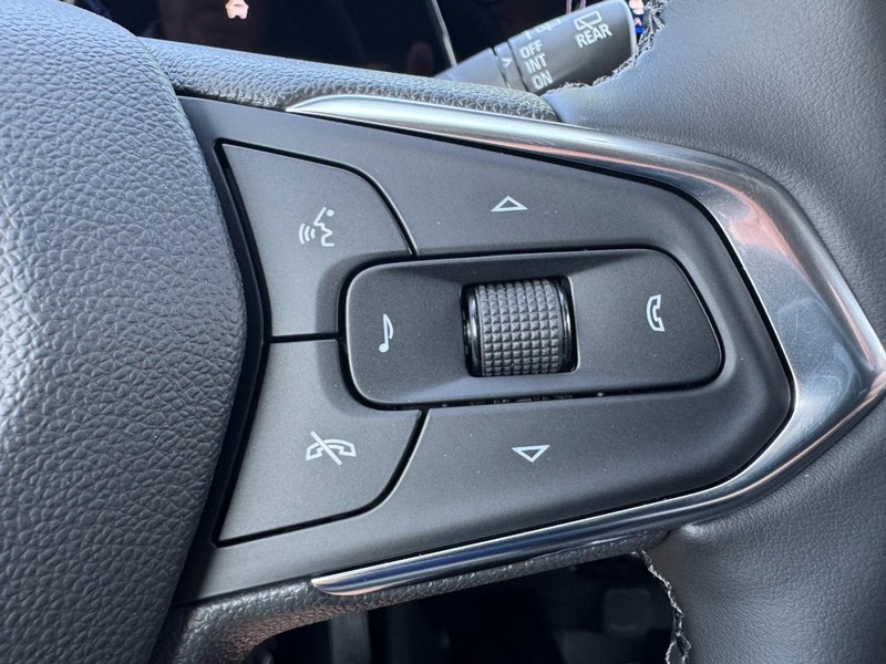 Chevrolet Trax Vehicle Image 12