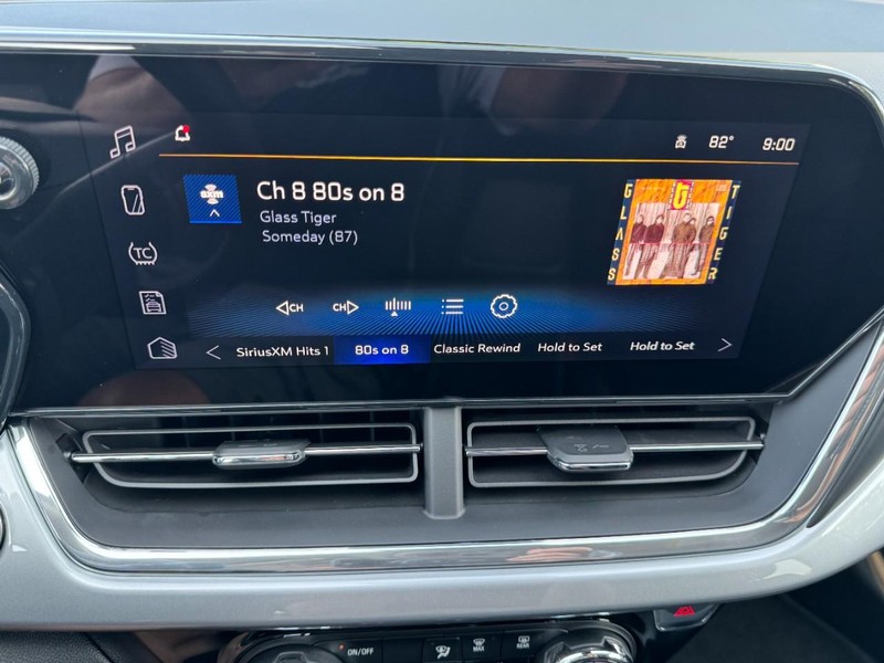 Chevrolet Trax Vehicle Image 14
