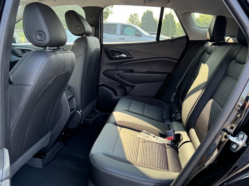 Chevrolet Trax Vehicle Image 06
