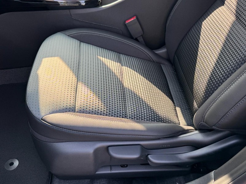 Chevrolet Trax Vehicle Image 08