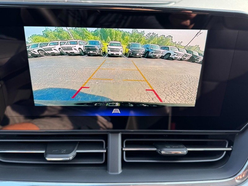 Chevrolet Trax Vehicle Image 14