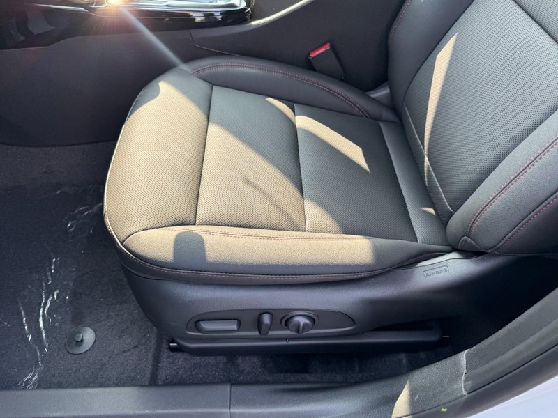 Chevrolet Trax Vehicle Image 08