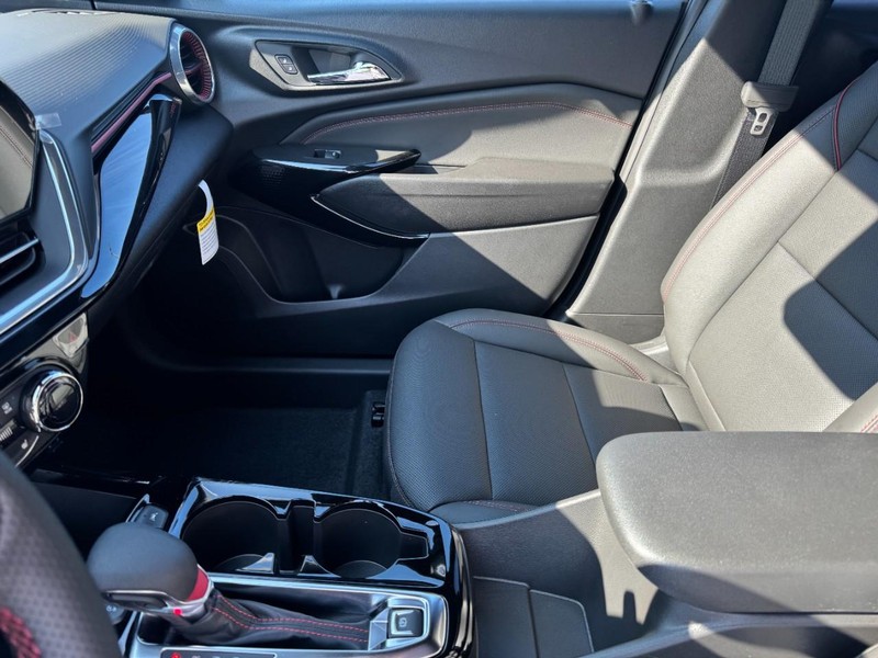 Chevrolet Trax Vehicle Image 08