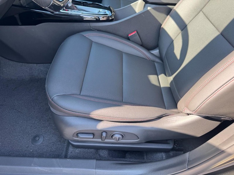 Chevrolet Trax Vehicle Image 09