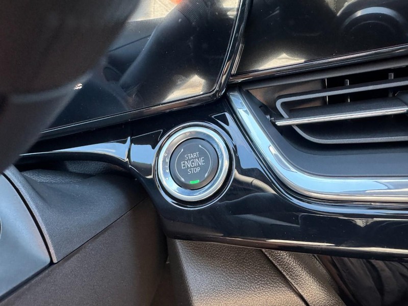 Chevrolet Trax Vehicle Image 16
