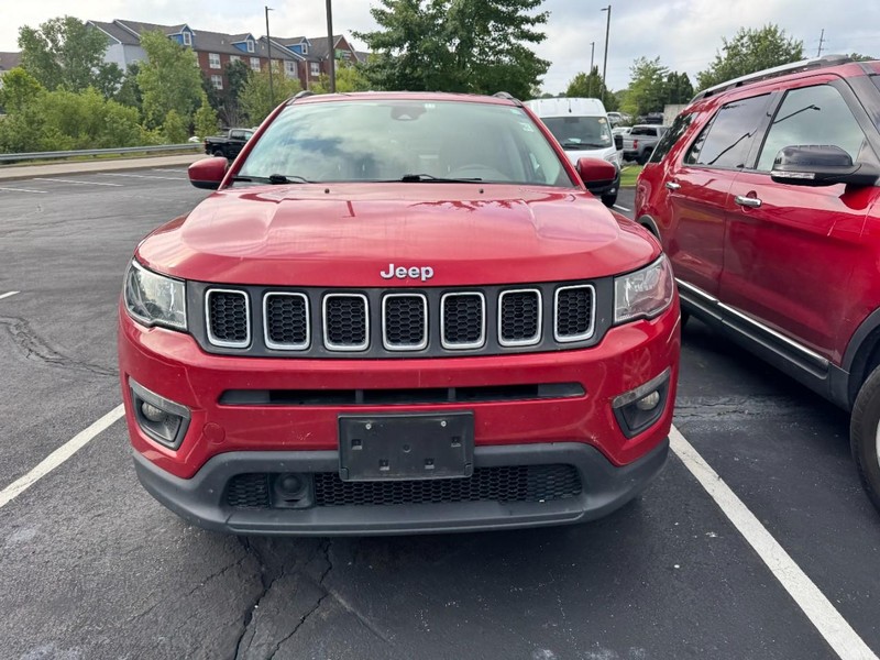 Jeep Compass Vehicle Image 02