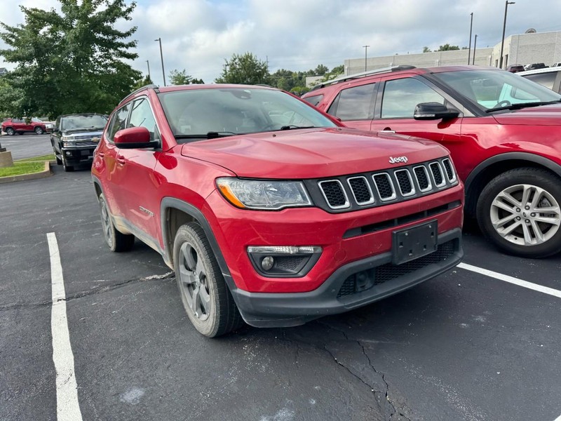 Jeep Compass Vehicle Image 03