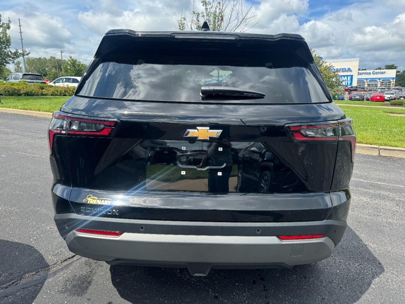 Chevrolet Equinox Vehicle Image 04