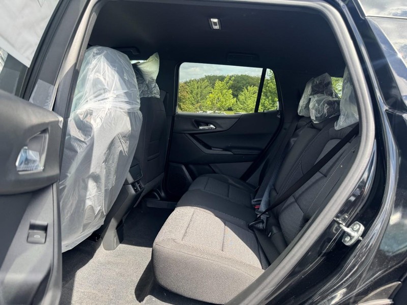 Chevrolet Equinox Vehicle Image 06