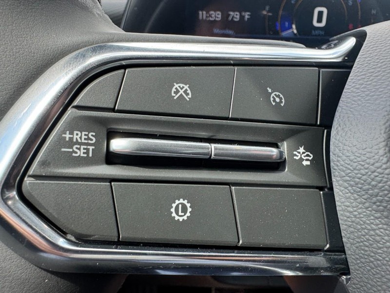 Chevrolet Equinox Vehicle Image 10