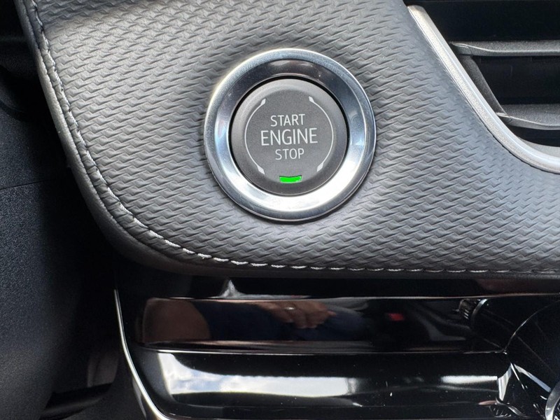 Chevrolet Equinox Vehicle Image 16