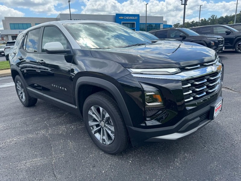 Chevrolet Equinox Vehicle Image 02