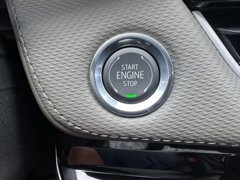 Chevrolet Equinox Vehicle Image 15