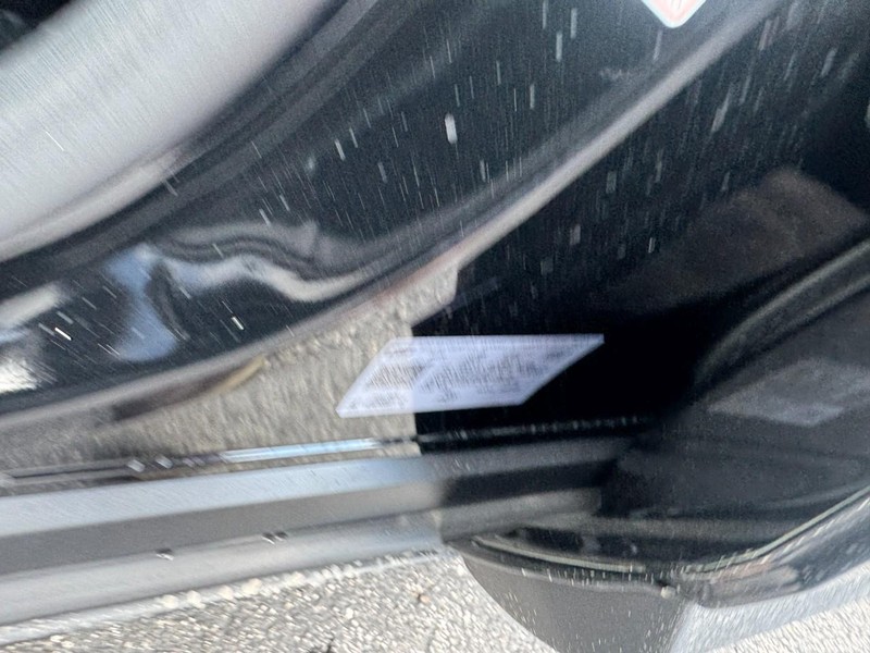 Chevrolet Equinox Vehicle Image 16