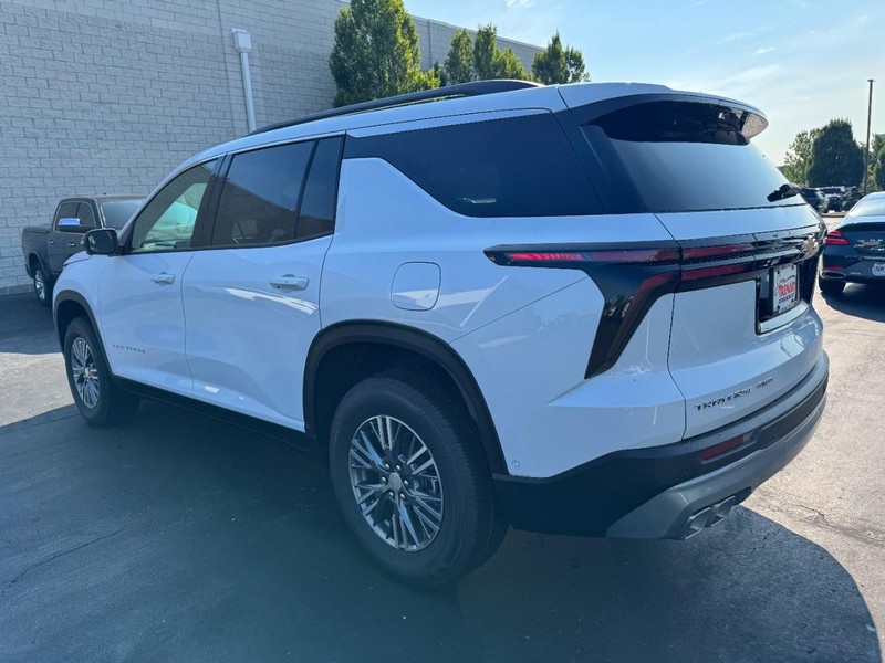 Chevrolet Traverse Vehicle Image 05