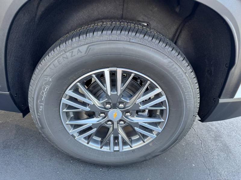 Chevrolet Traverse Vehicle Image 06