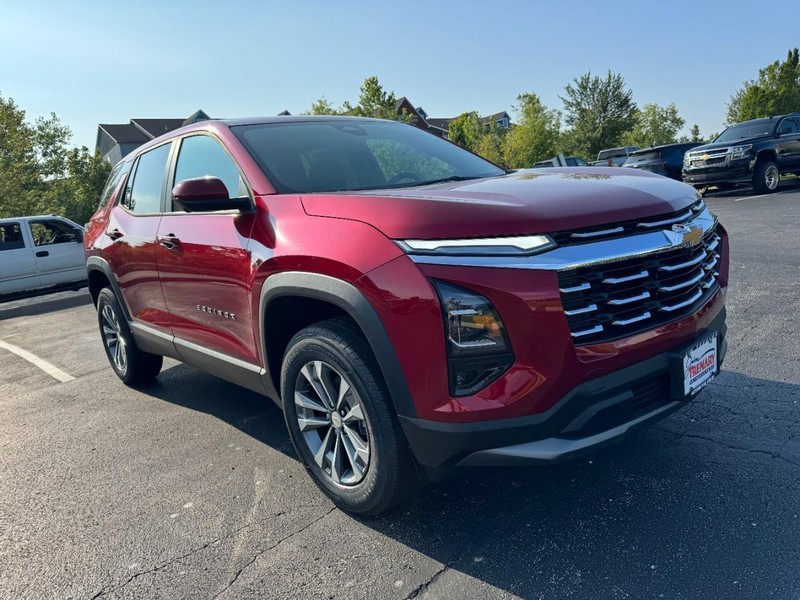 Chevrolet Equinox Vehicle Image 02