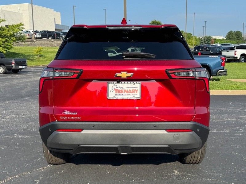 Chevrolet Equinox Vehicle Image 04