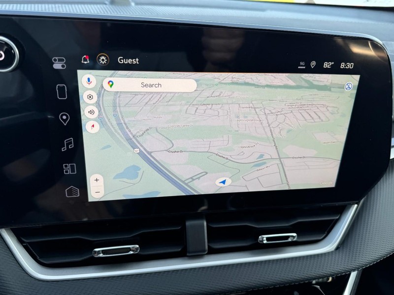 Chevrolet Equinox Vehicle Image 15