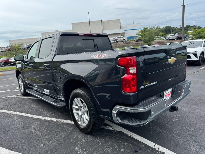 Chevrolet Silverado 1500 Vehicle Image 05