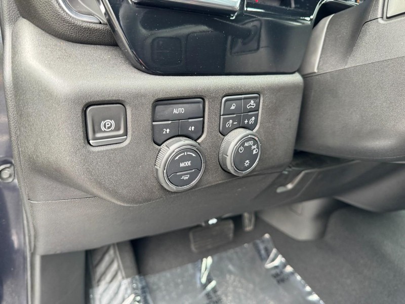 Chevrolet Silverado 1500 Vehicle Image 16