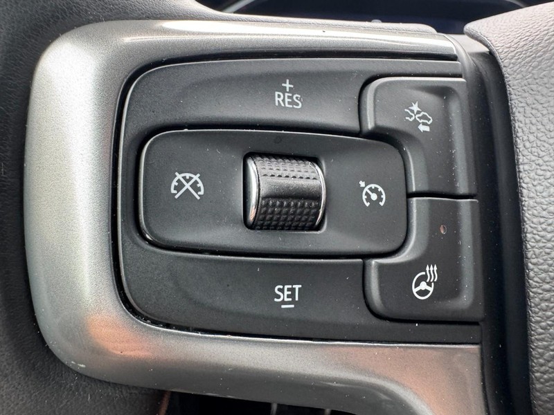 Chevrolet Silverado 1500 Vehicle Image 17