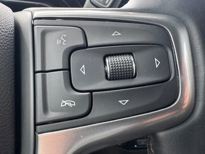 Chevrolet Silverado 1500 Vehicle Image 18