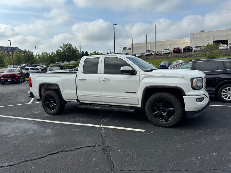 GMC Sierra 1500 Limited Vehicle Image 05