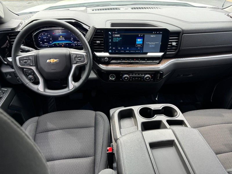 Chevrolet Silverado 1500 Vehicle Image 11