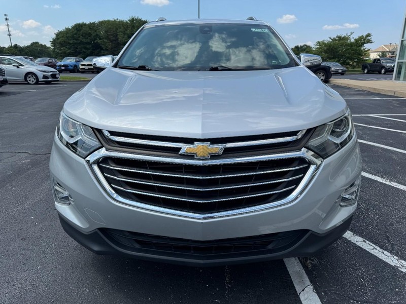 Chevrolet Equinox Vehicle Full-screen Gallery Image 09
