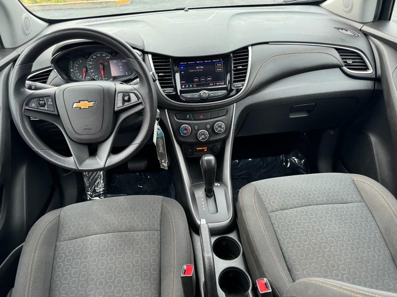 Chevrolet Trax Vehicle Image 08