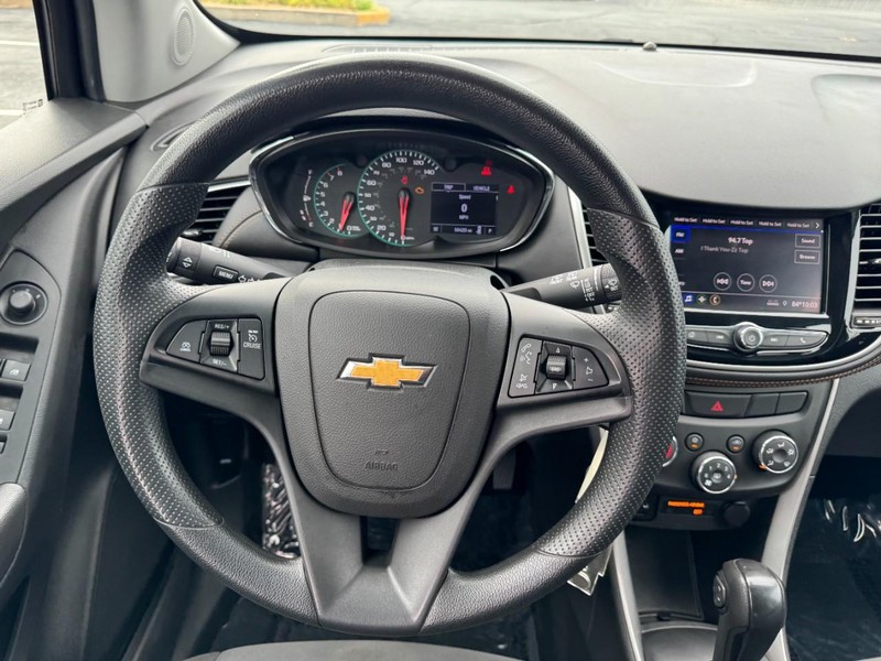 Chevrolet Trax Vehicle Image 09
